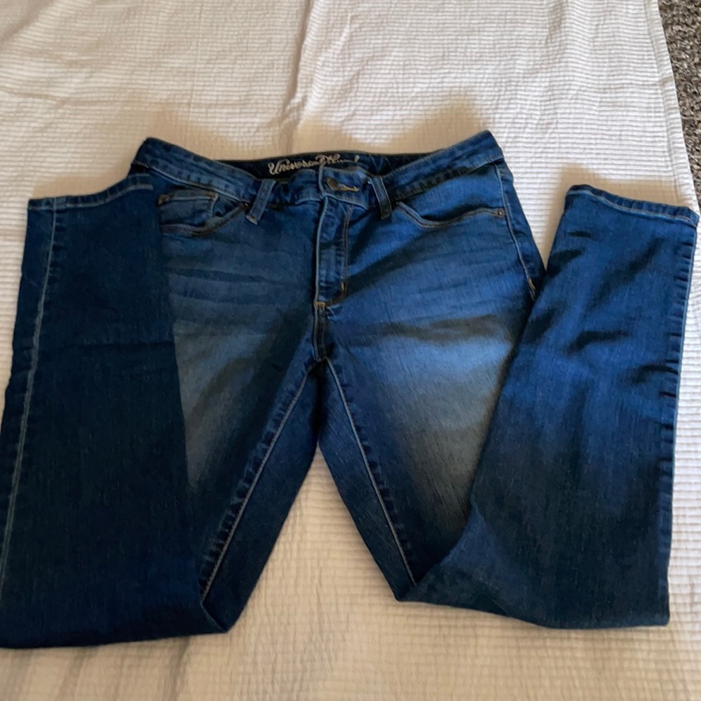 Non-distressed medium wash skinny jeans